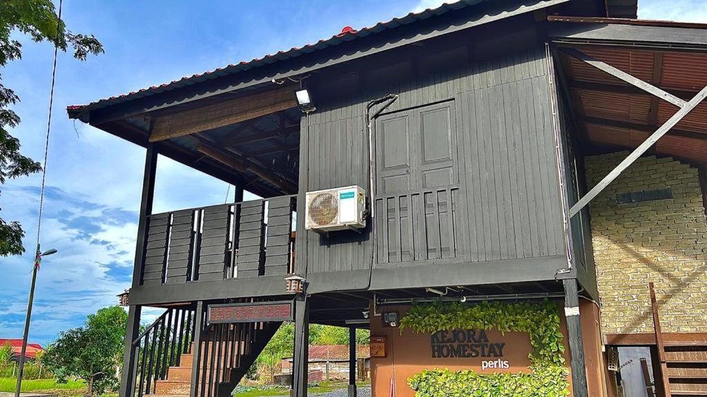 Kejora Homestay 캉가르 외부 사진