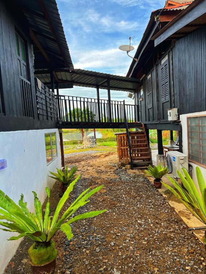 Kejora Homestay 캉가르 외부 사진