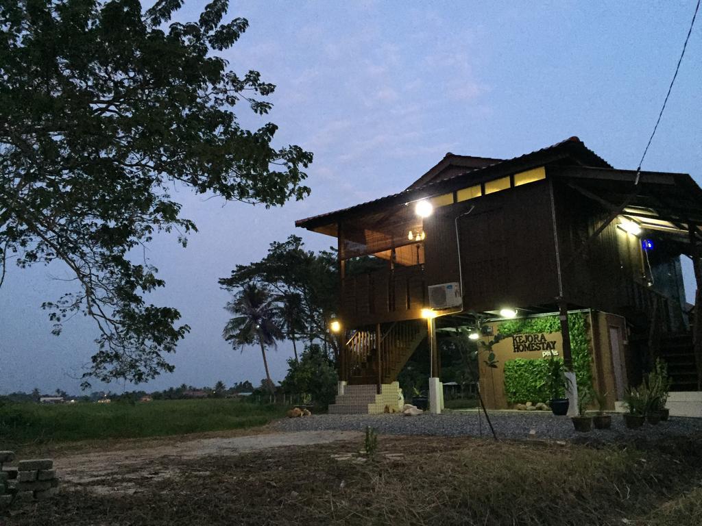 Kejora Homestay 캉가르 외부 사진